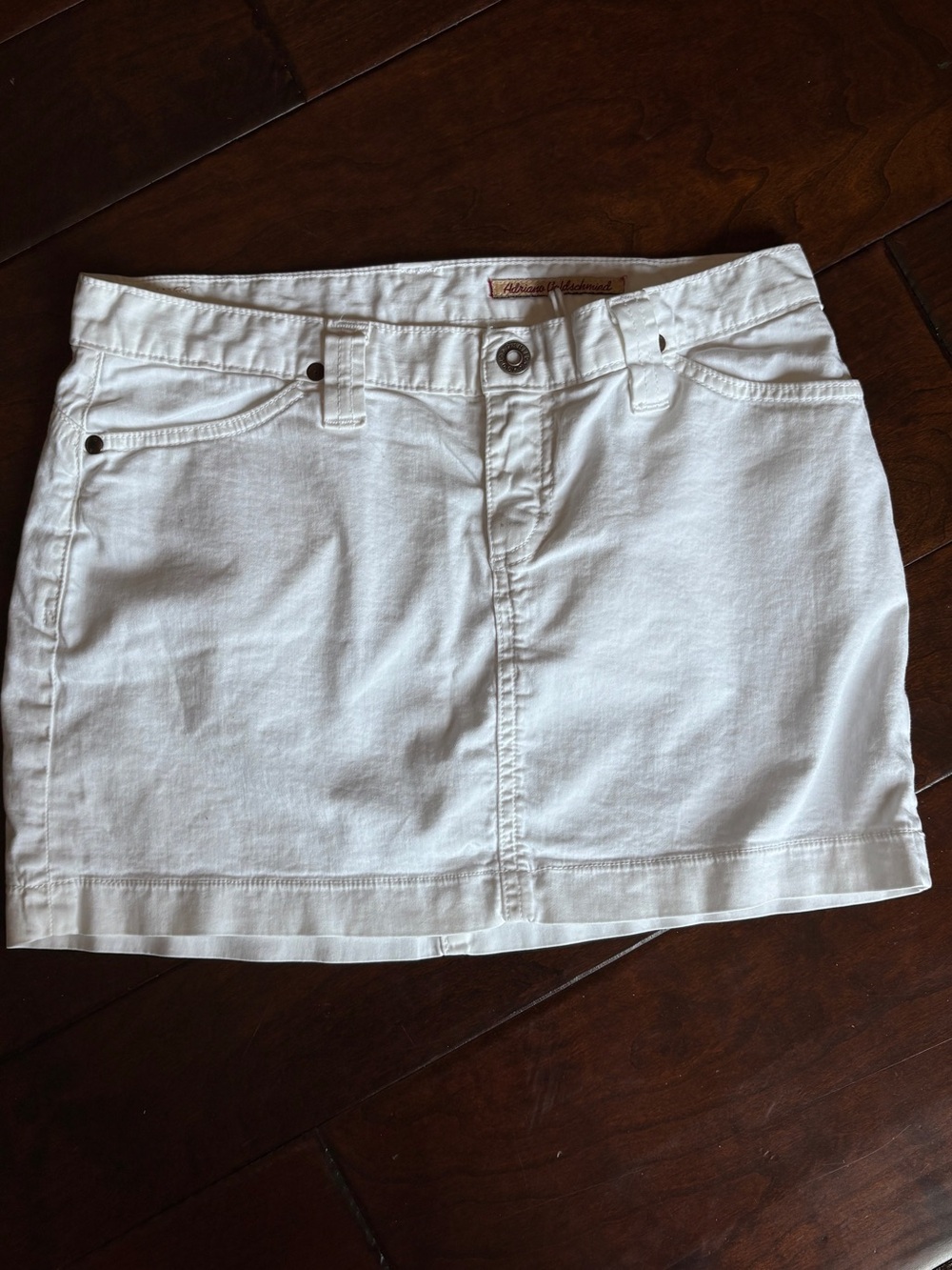 White mini skirt - size 27